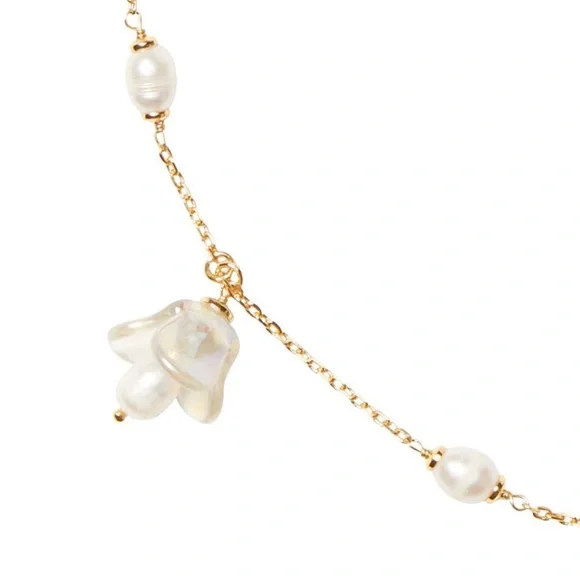 KATE SPADE • Painted Petal Scatter Pearl Necklace - Picture 3 of 5